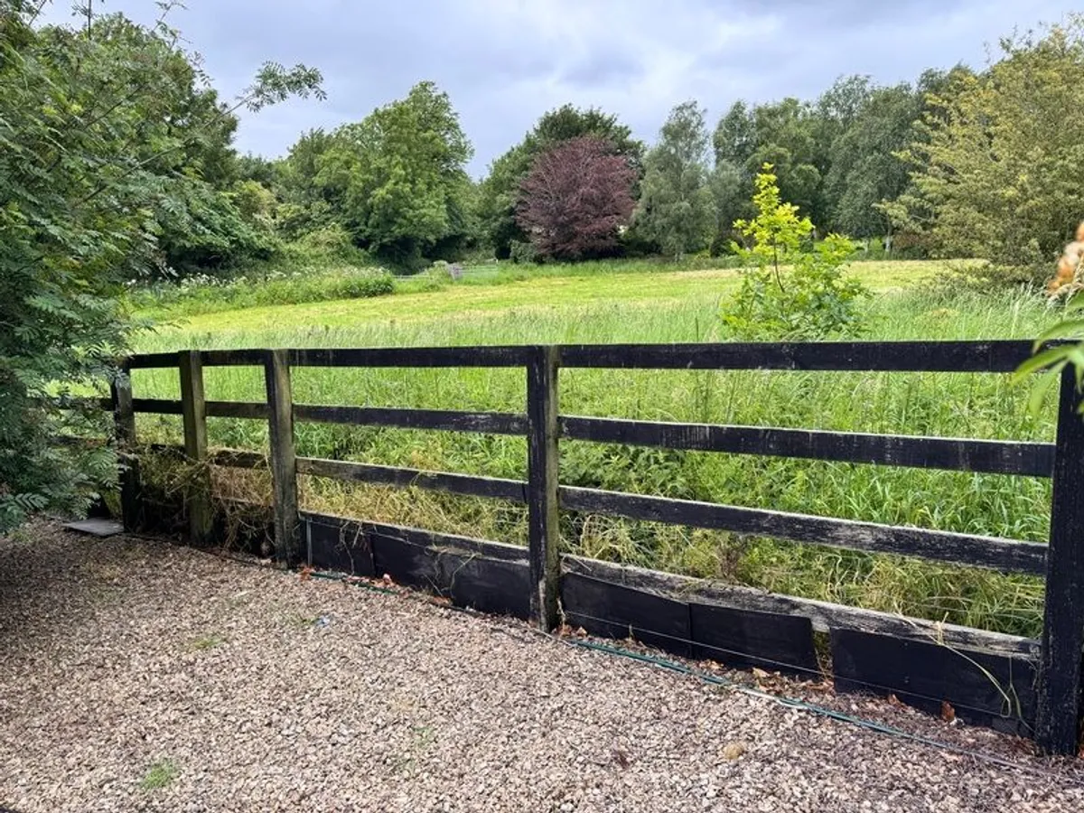 Free fencing (90 metres) - Image 3
