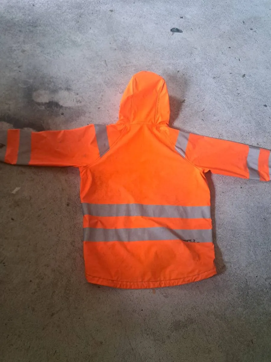 Snickers rain jacket - Image 1