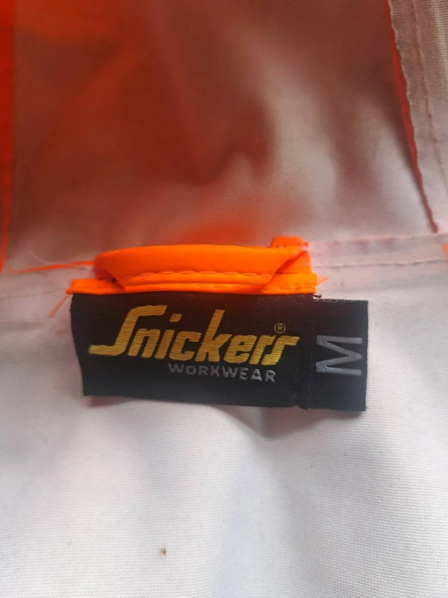 Snickers rain jacket - Image 3