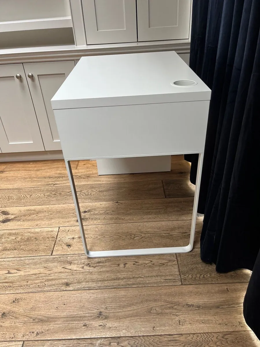 Ikea Micke desk - Image 4