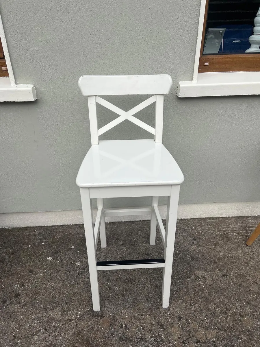 Chairs and stools - Image 1