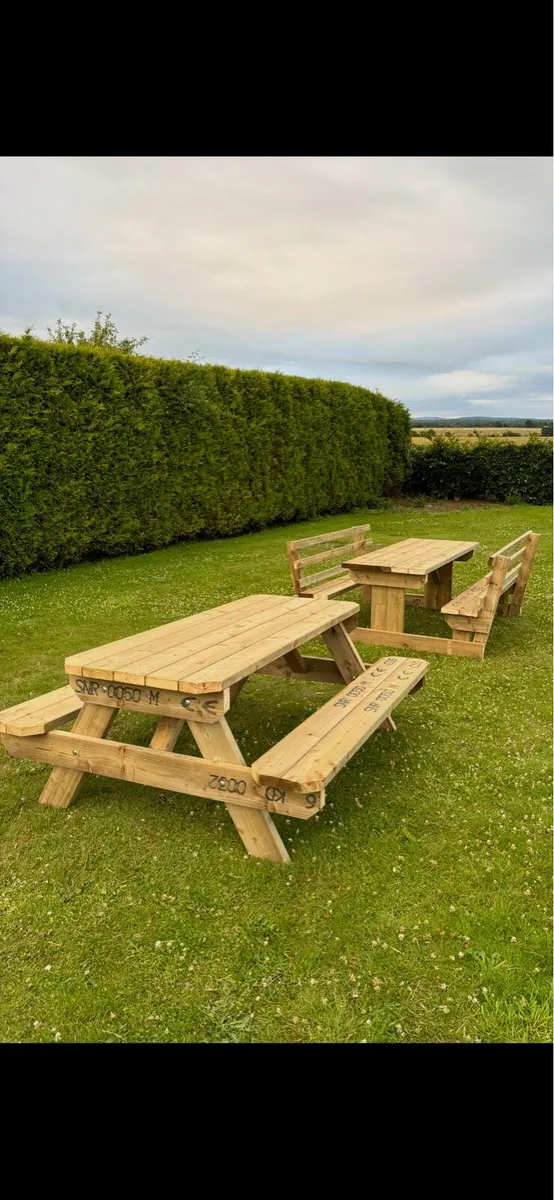 picnic benchs - Image 1