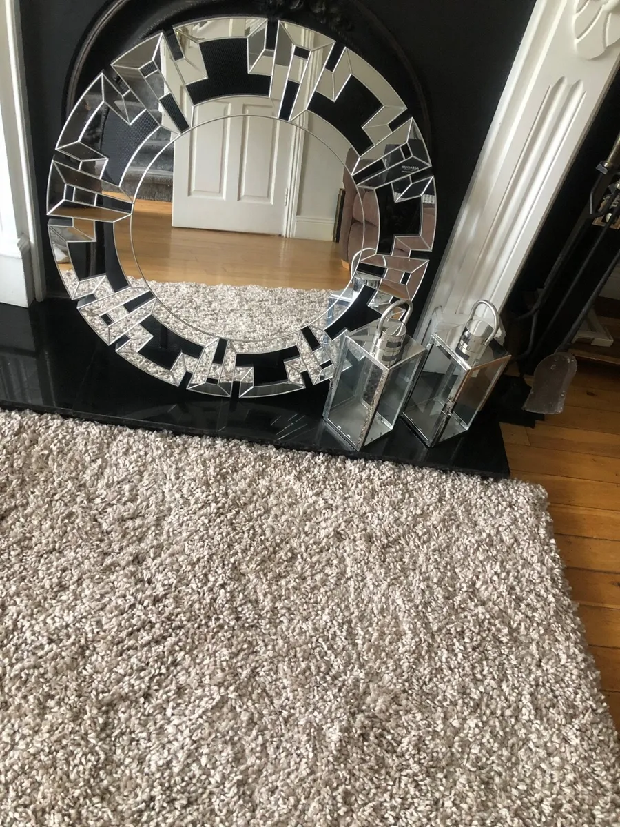 Mirror - Image 2