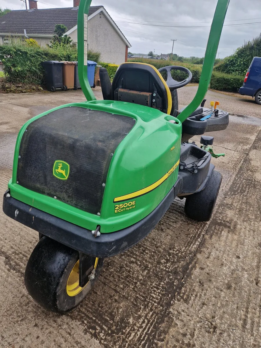 John Deere 2500E - Image 3