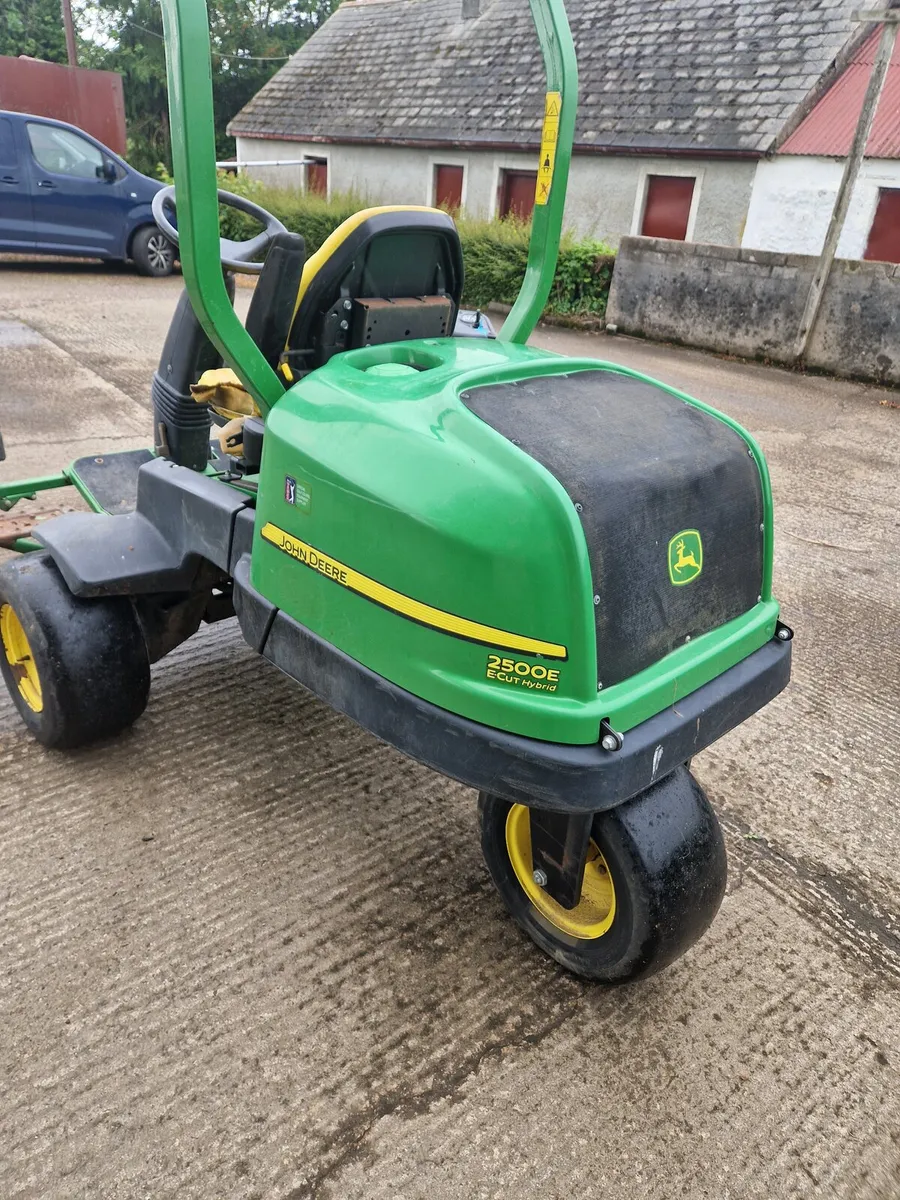 John Deere 2500E - Image 4