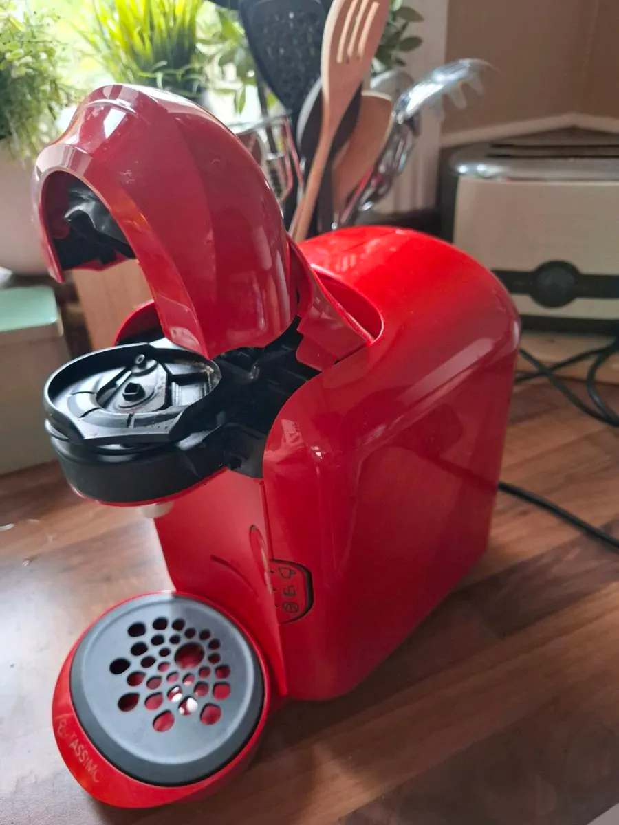 Bosch Tassimo Coffee Machine – Red - Image 3