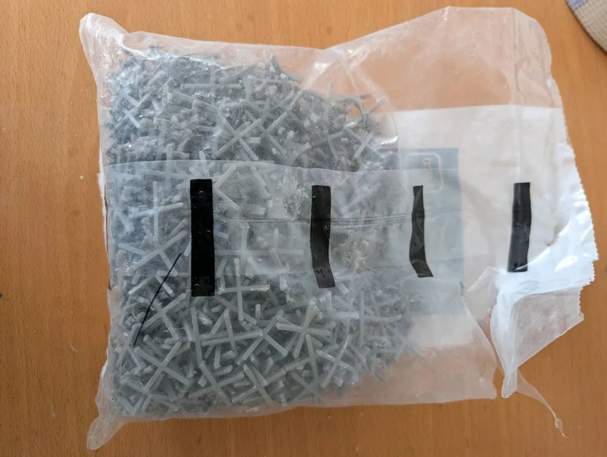 Tile spacers 2mm - Image 2