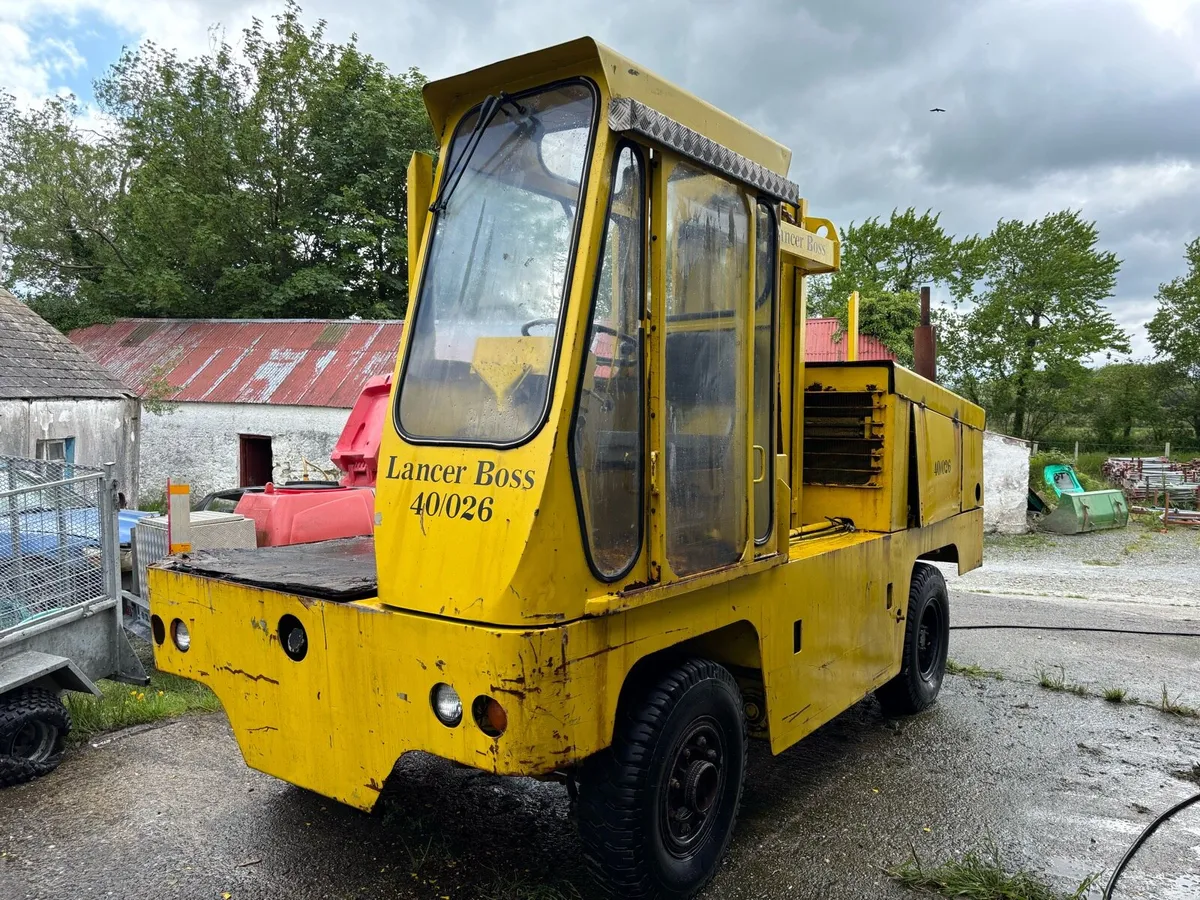 Lancer boss side loader - Image 1