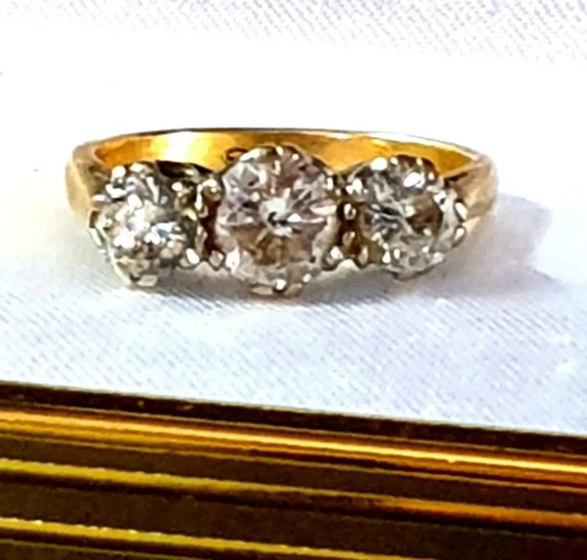 Vintage 24ct Gold Diamond Trilogy Ring - Image 1