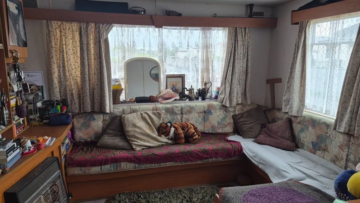 Caravan - Image 1