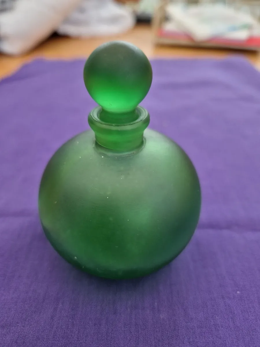 Vintage perfume bottle - Image 3