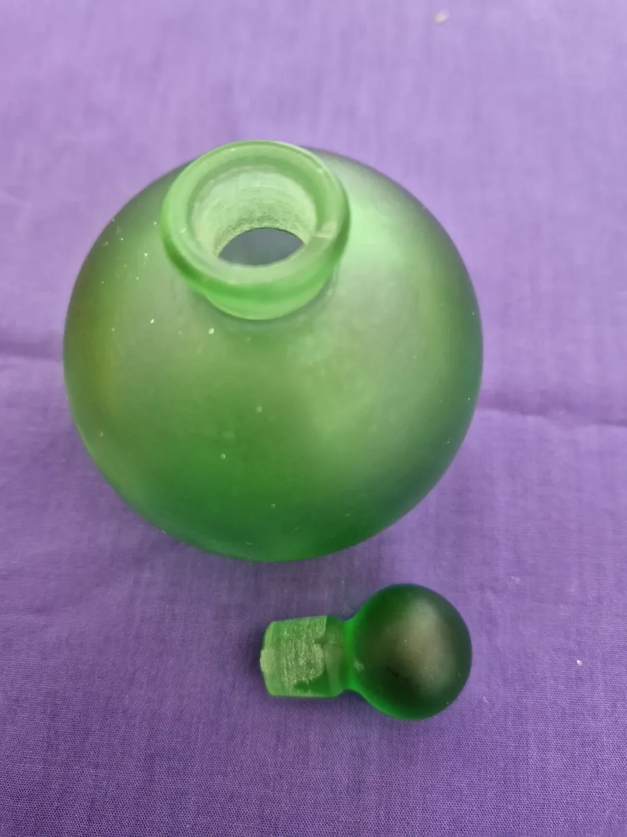 Vintage perfume bottle - Image 1