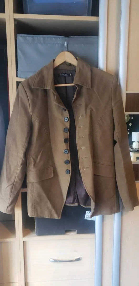 LEE"S Jacket - Image 1
