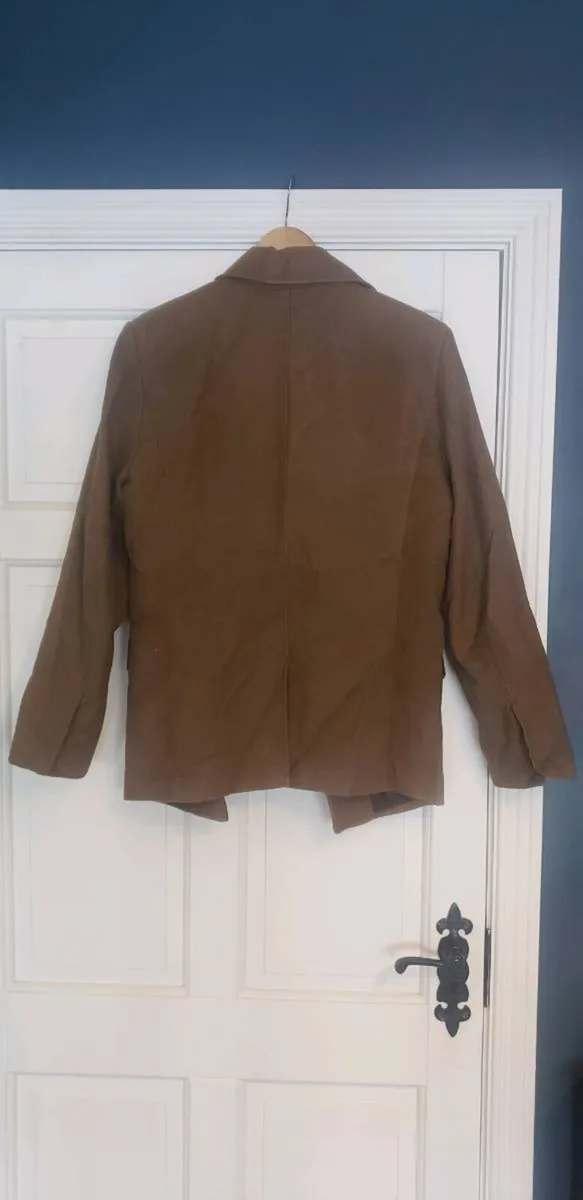 LEE"S Jacket - Image 4