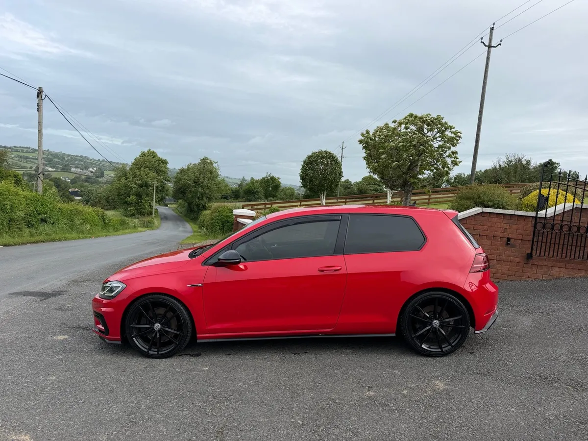 2018 Volkswagen Golf r - Image 3