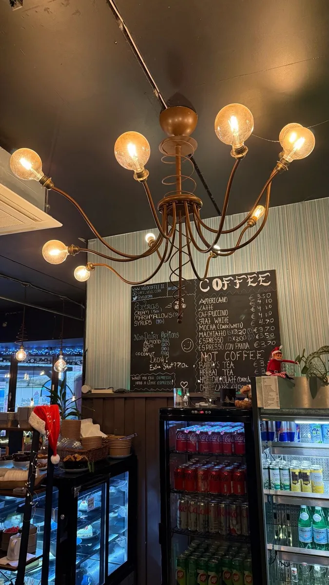 Cafe close down - Image 2