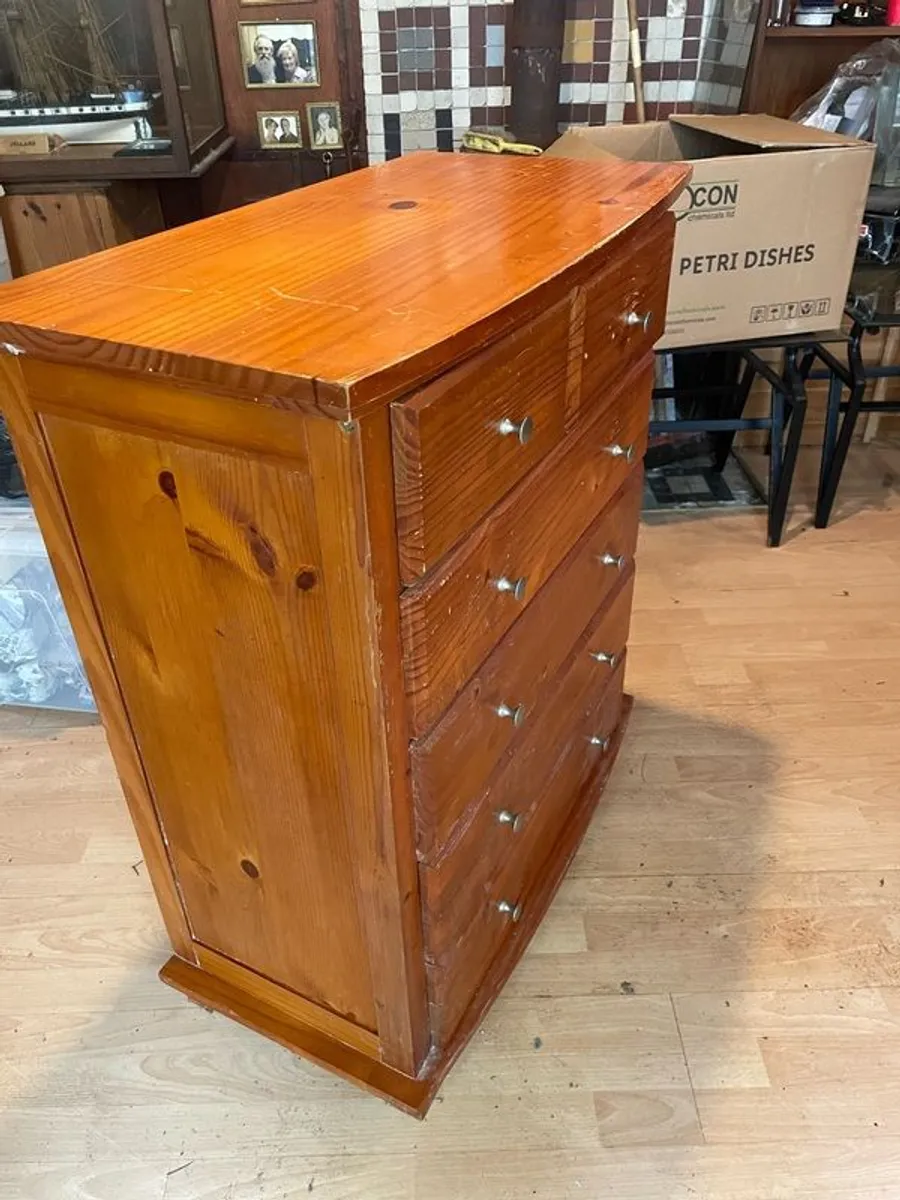 Chest of drawers - Image 2