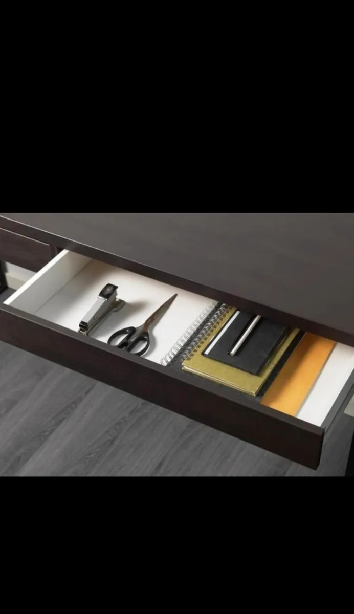 Desk - Image 2