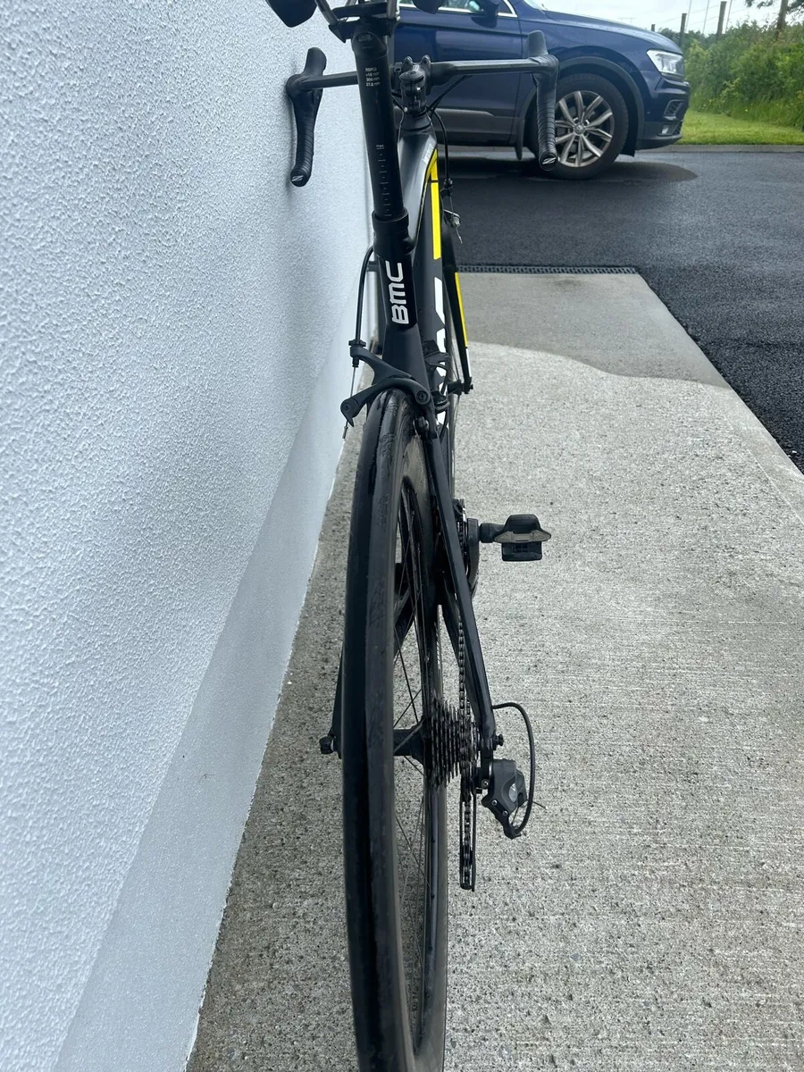 Bmc Teammachine SLR03 Ultegra Road Bike - Image 3