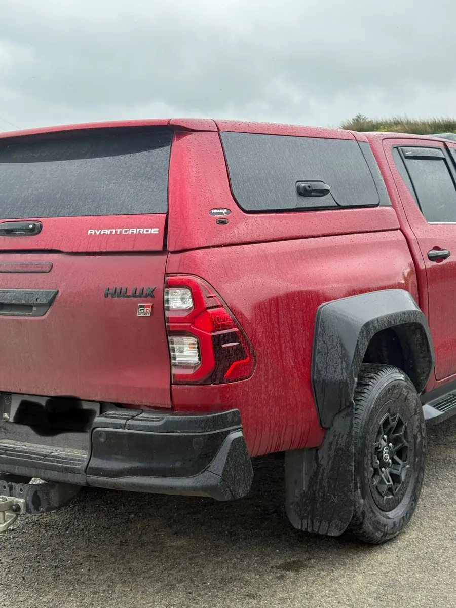 Toyota Hilux 2025 **No VAT** - Image 3