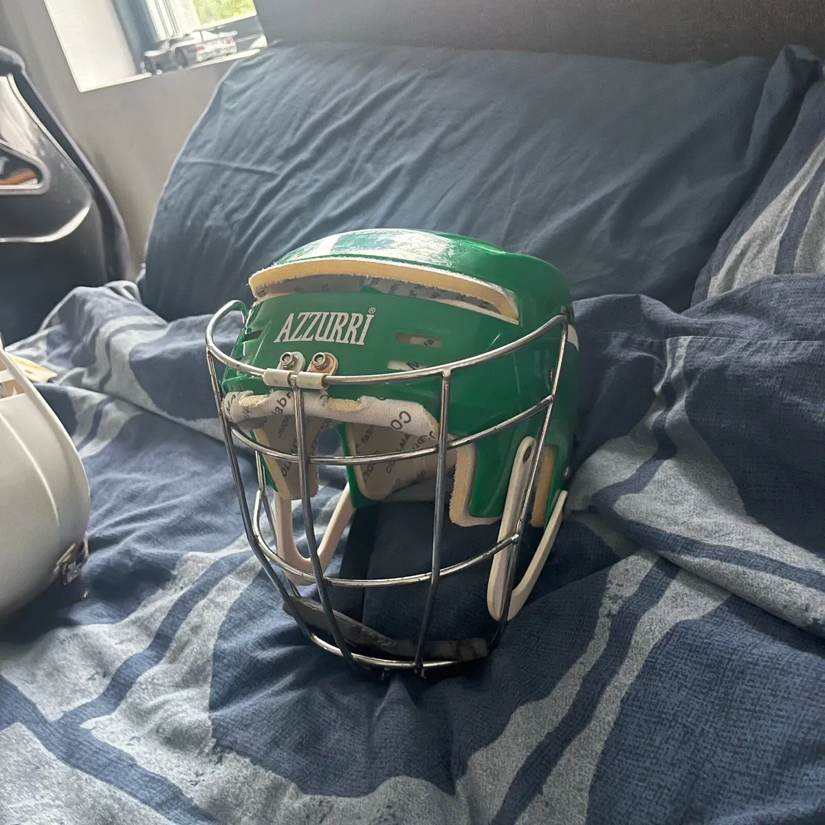 Oldstyle azzurri hurling helmet - Image 1