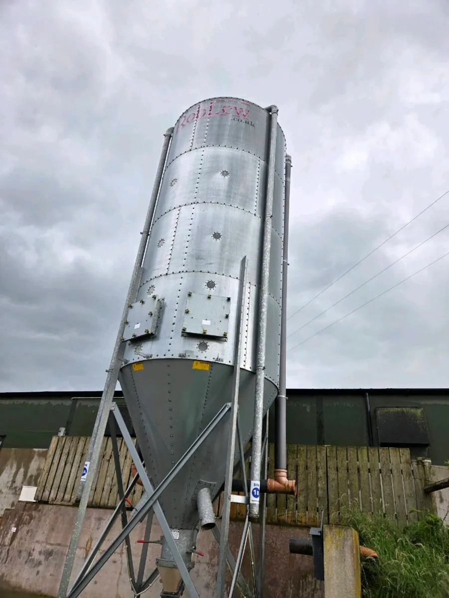 Roblew 16 tonne split meal bin - Image 2