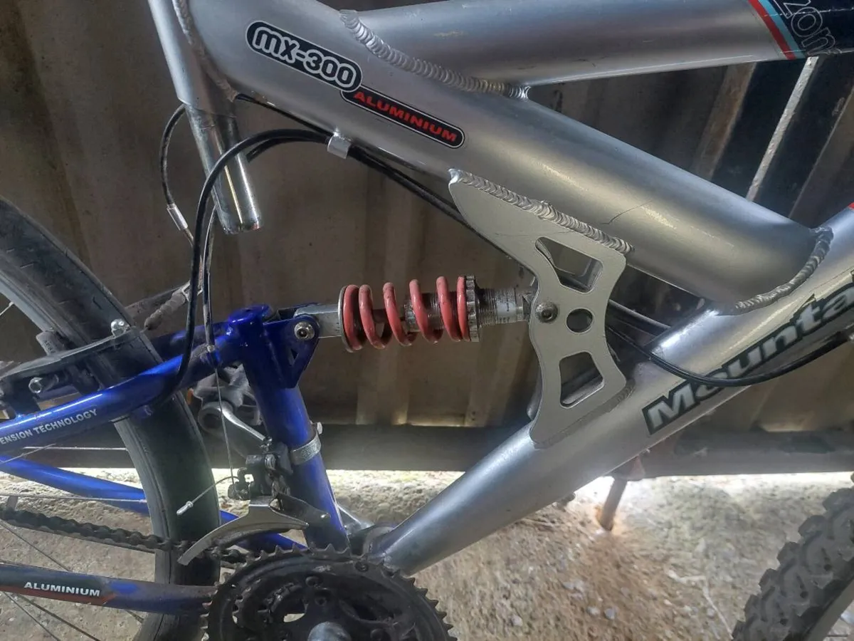 Mountain bike - Image 2