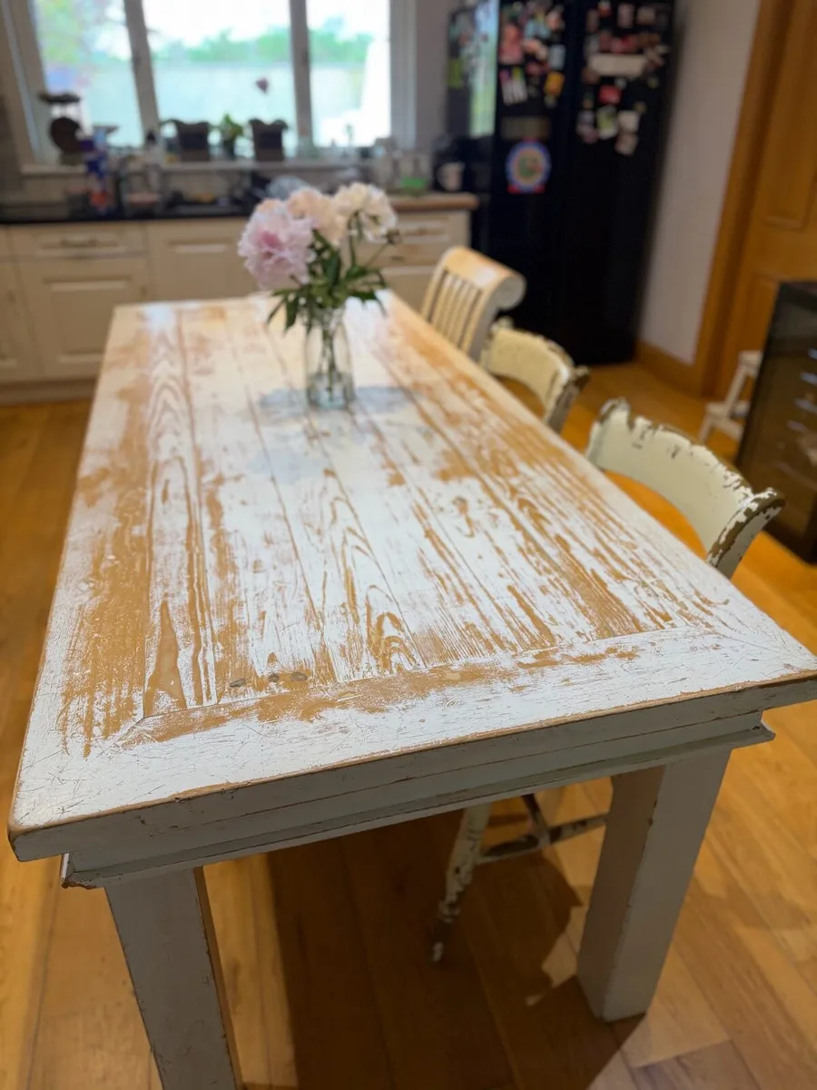 Dining table and chairs - Image 2