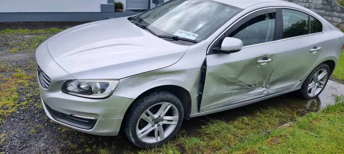 Volvo s60 2.0 141 for breaking - Image 3