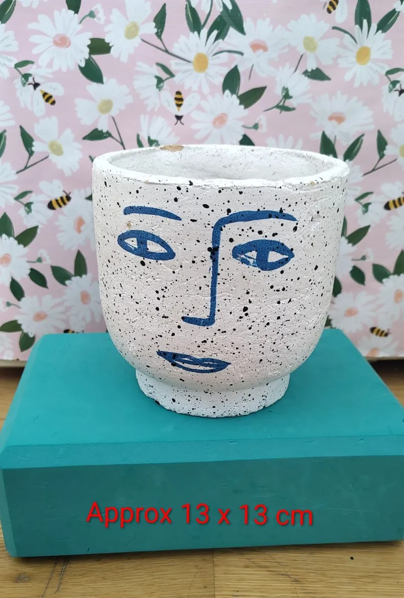 Plant pot