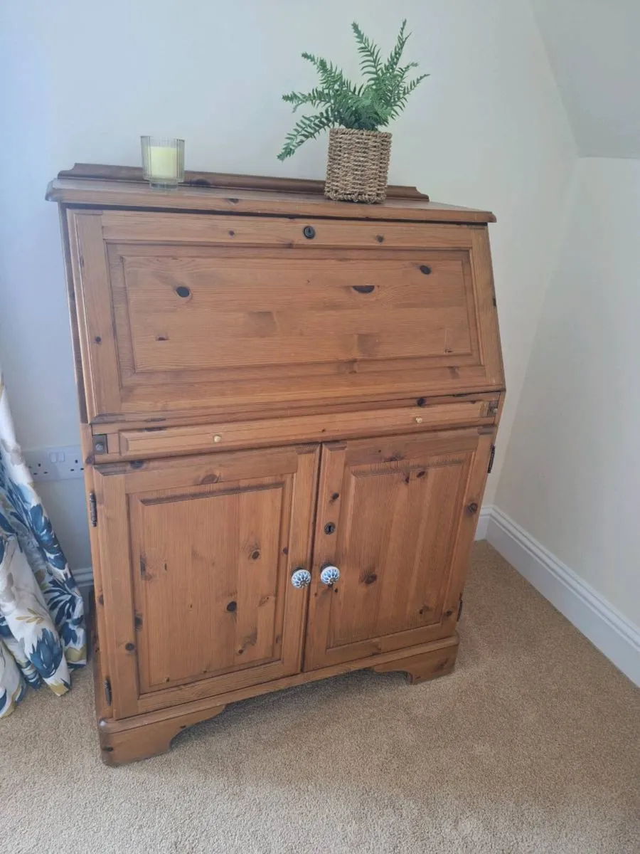 Ducal Writing desk - Image 1