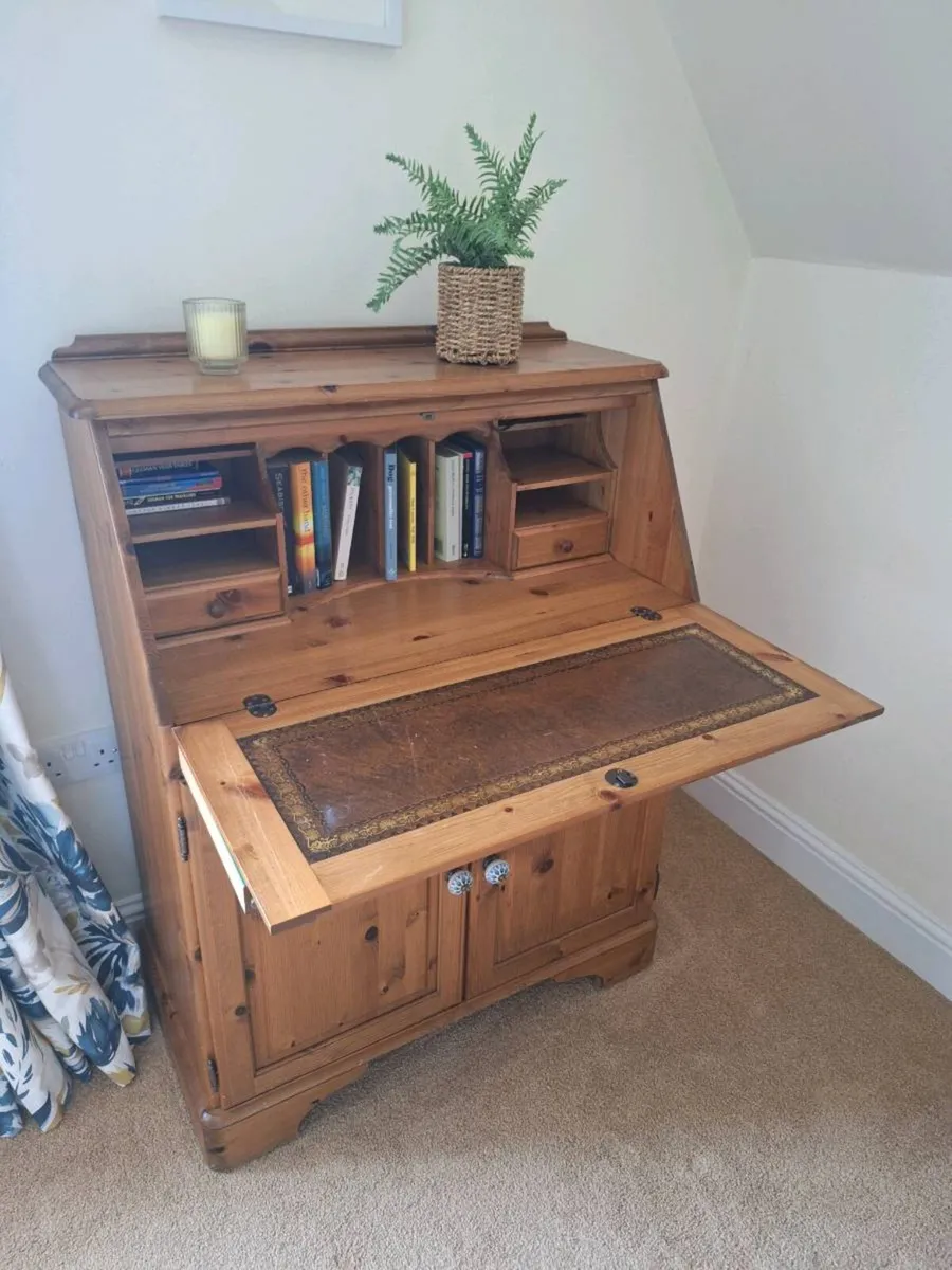 Ducal Writing desk - Image 3