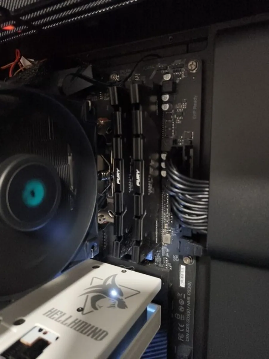B550 Aorus Elite V.2 Gigabyte + R5 5600x + 32gb ram - Image 3