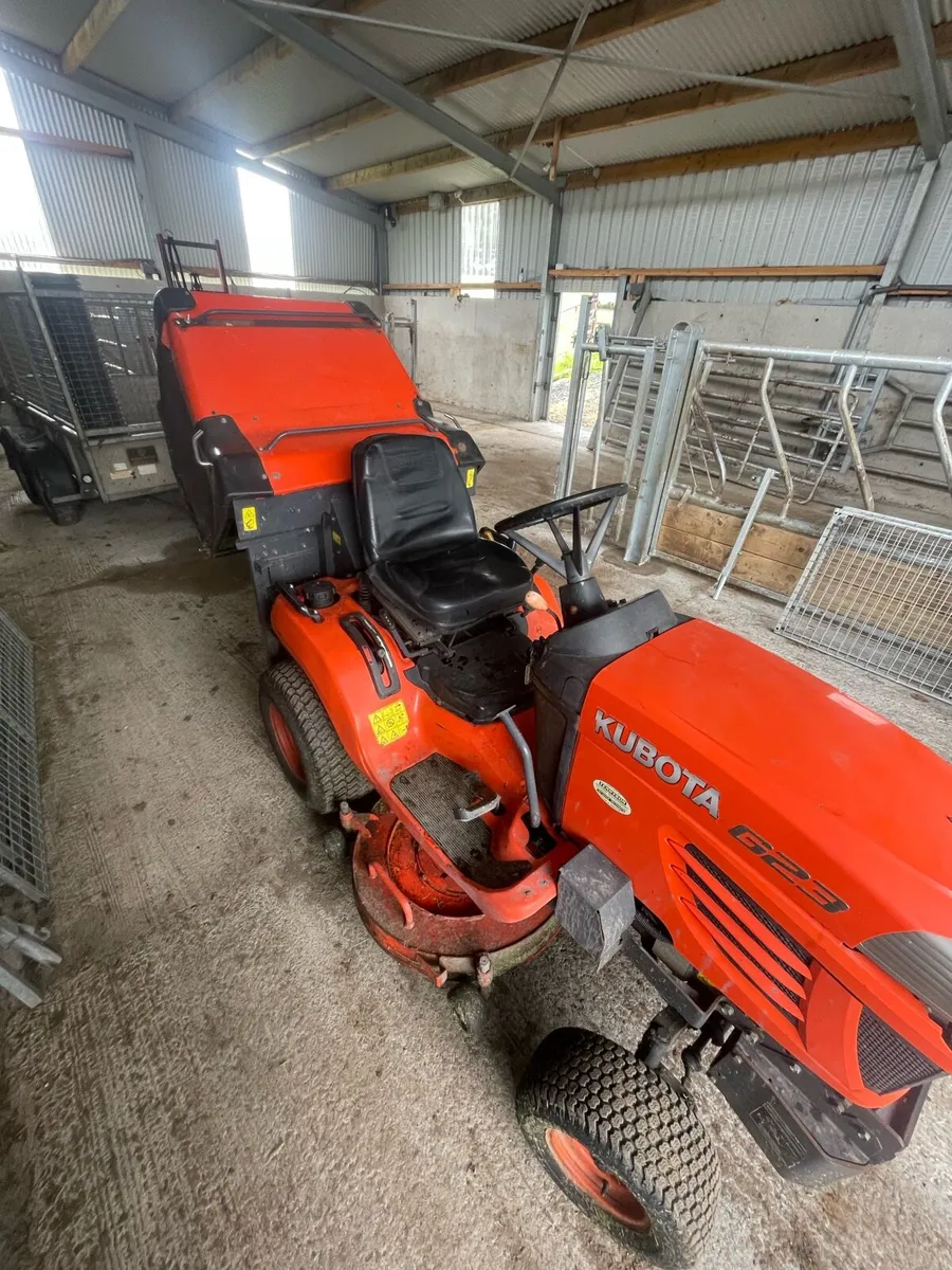 Kubota G23 ride on mower - Image 3