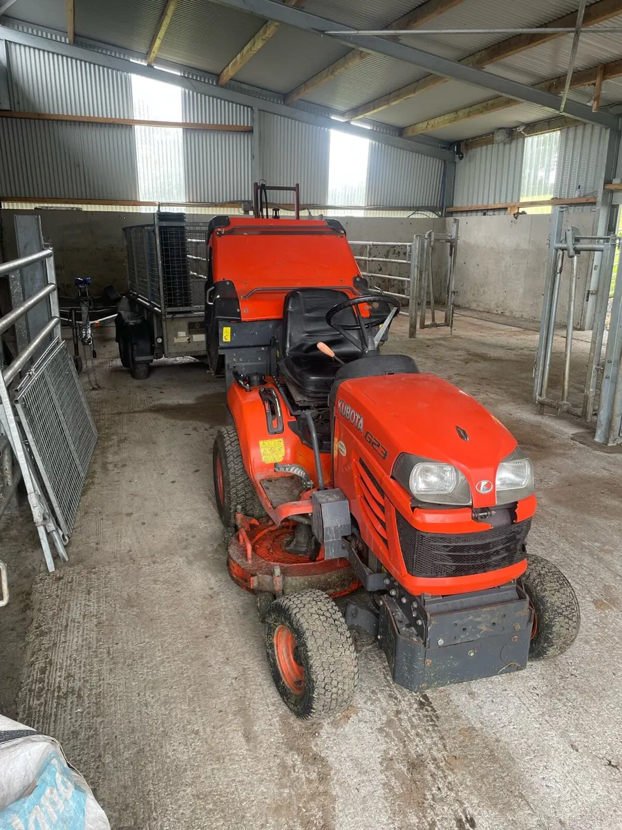 Kubota G23 ride on mower - Image 1