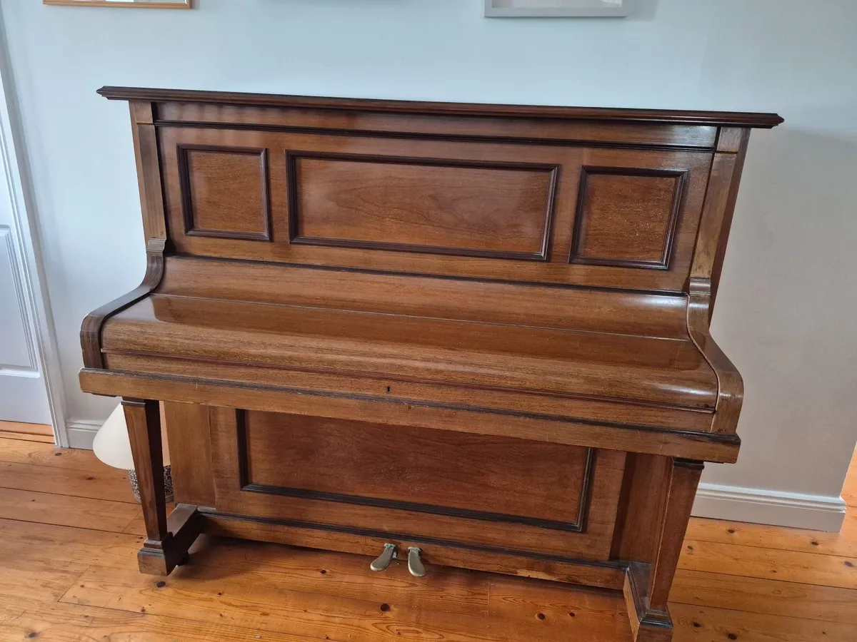 Bluthner upright piano - Image 2