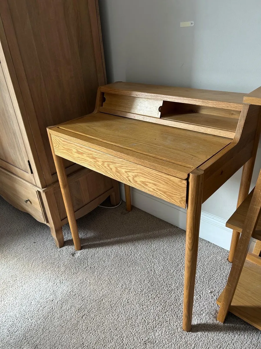 Desk - Image 2