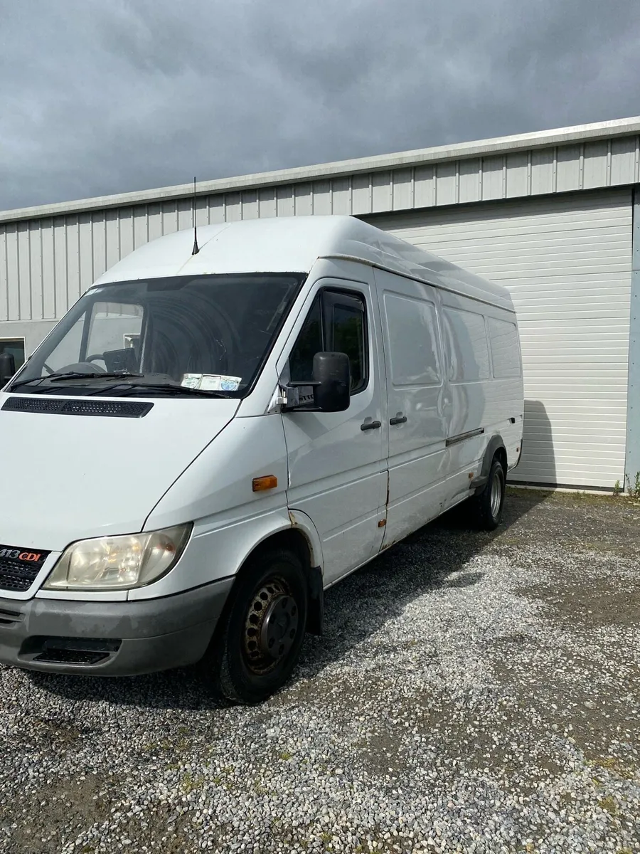 Mercedes Benz sprinter 413 - Image 3