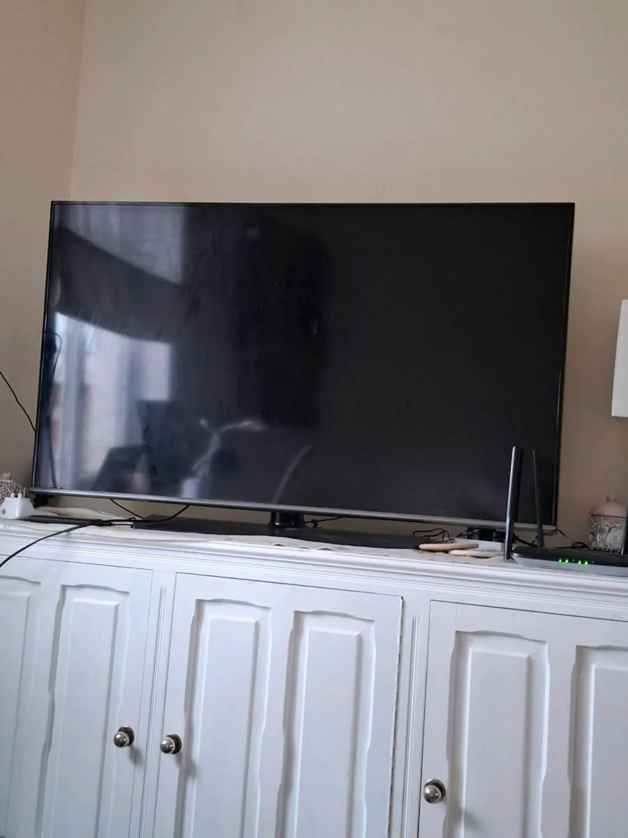 Samsung 48" Flat Screen TV - Image 3