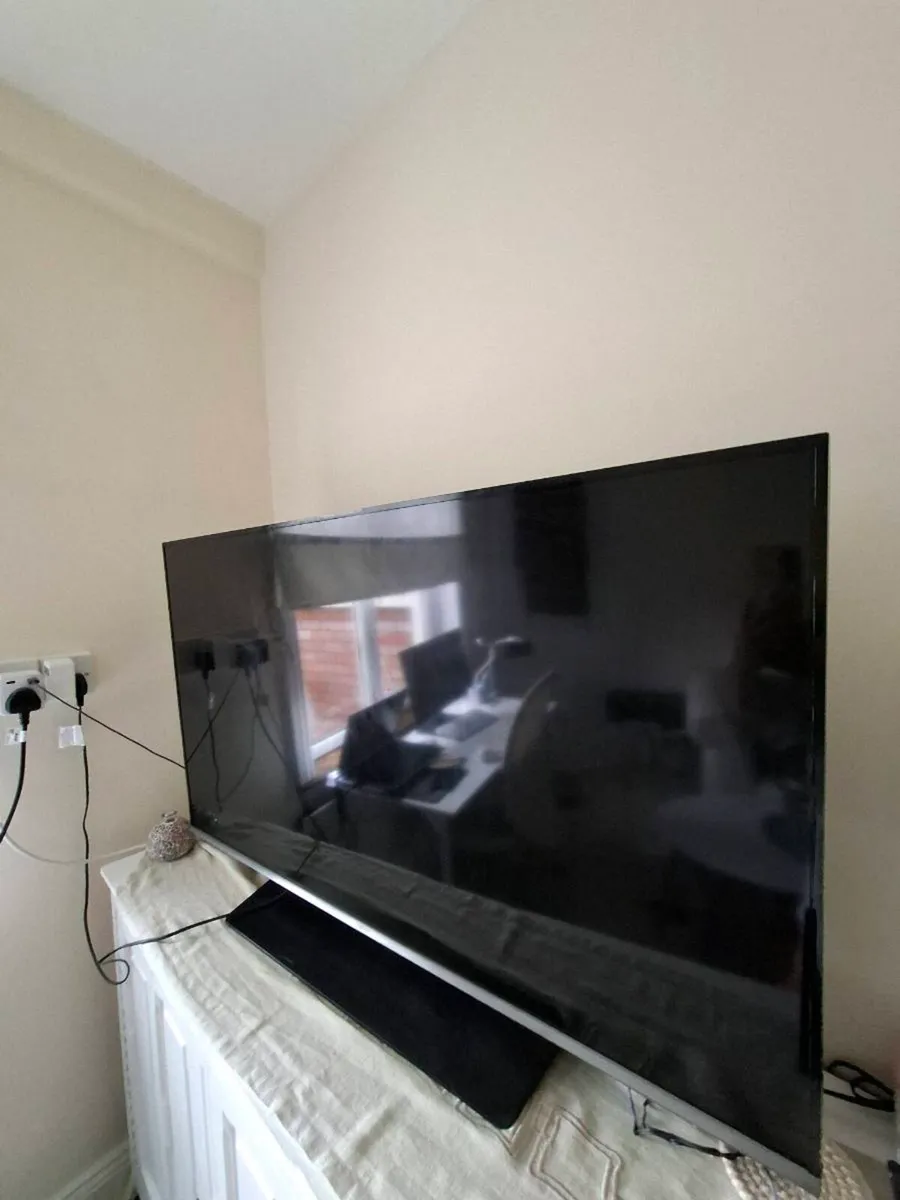 Samsung 48" Flat Screen TV - Image 1