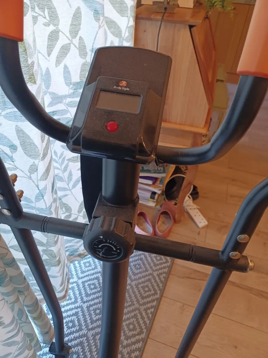 Cross trainer - Image 4