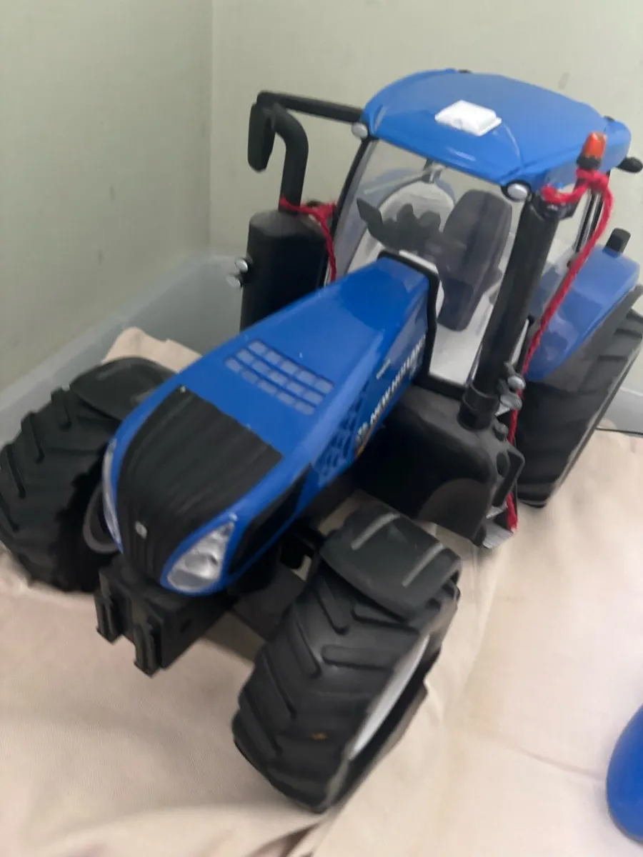 Remote Controlled Toy Tractor - Image 2