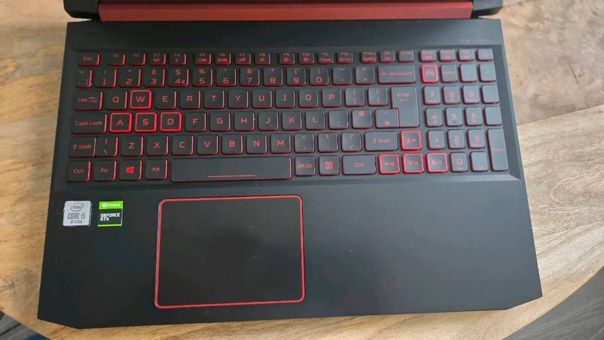 Acer Nitro 5 - Image 2