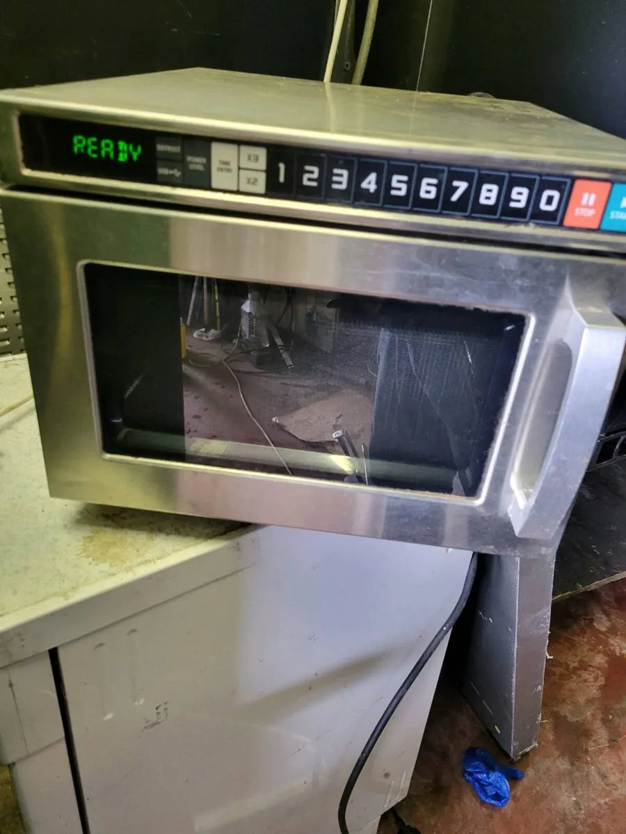 Microwave EMA17G4V - Image 3