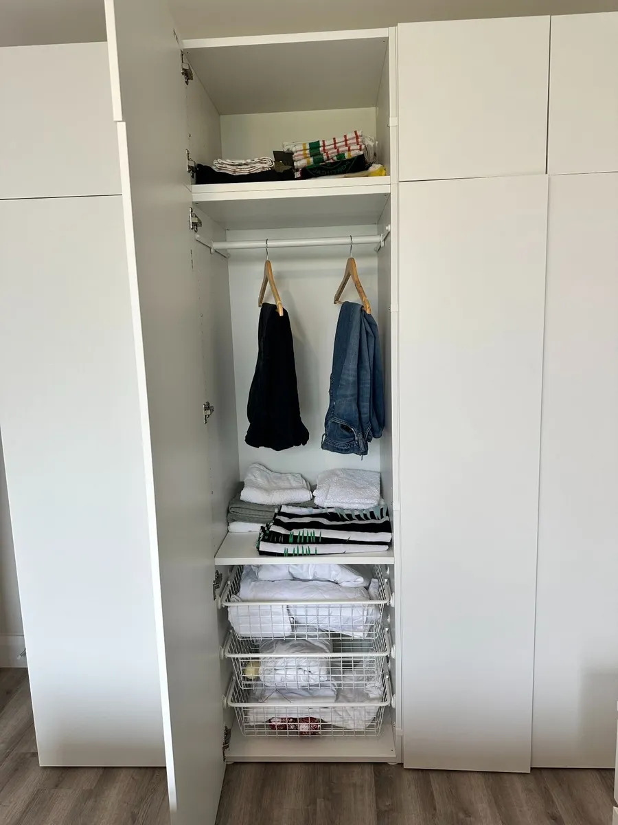Wardrobe with 8 doors, 200x57x221cm - Image 4