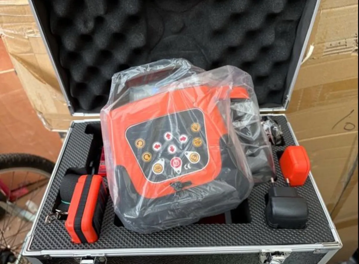 Laser Level 360 Rotary Self-Leveling with receiver - Image 3
