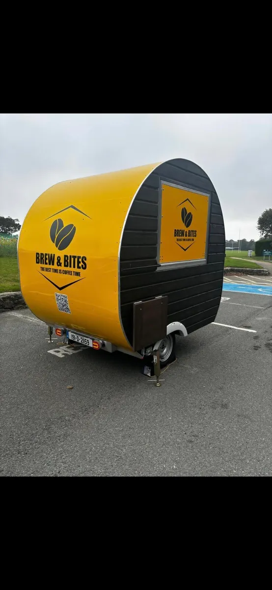 Coffe truck with coffe machine - Image 1
