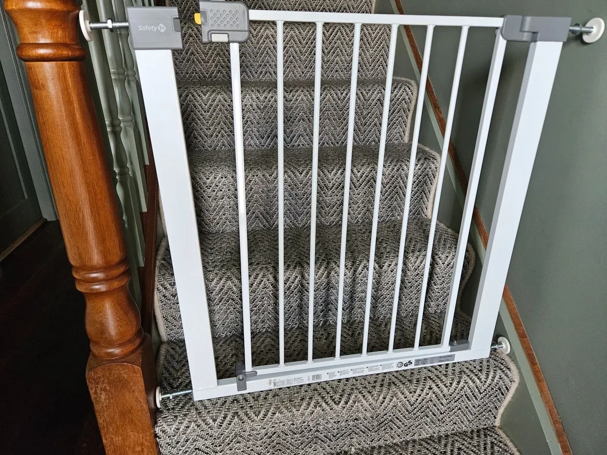 Child safety gate - Image 2