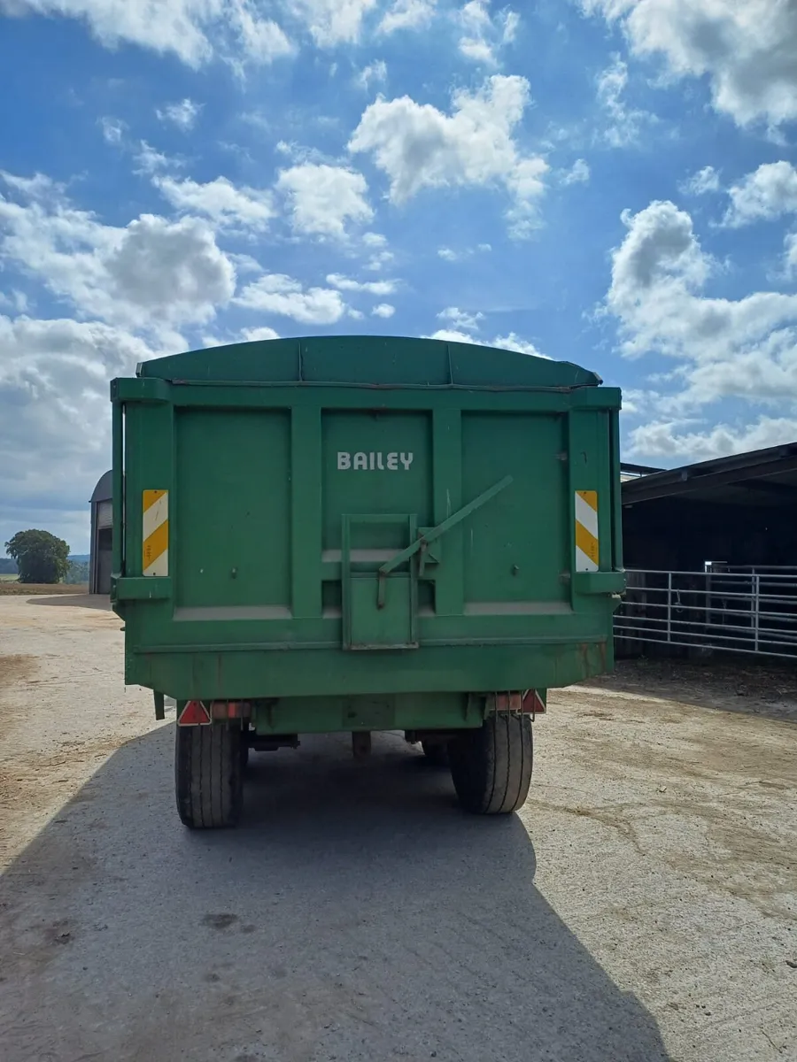 Bailey grain trailer - Image 3