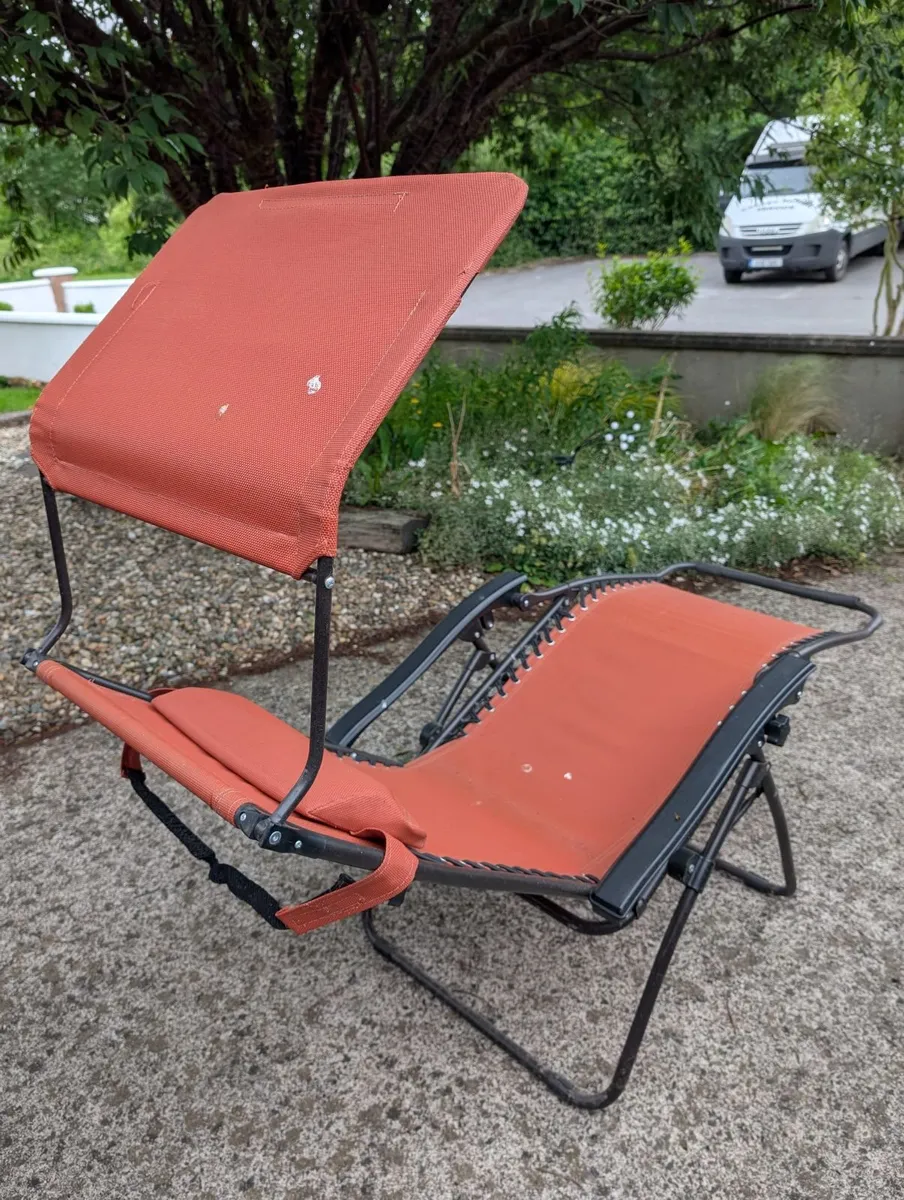 Sun chairs - Image 1